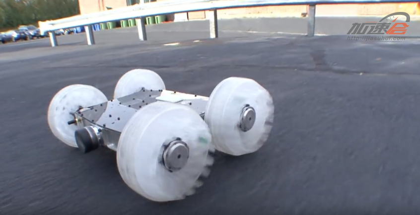 the-11-pound-robot-comes-with-an-onboard-stabilization-system-that-keeps-it-oriented-during-flight